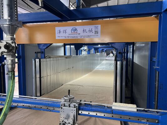 6 kg/m3 Macchina di produzione continua di schiuma in PU ad altissima densità con sistema di raffreddamento da 20 CV