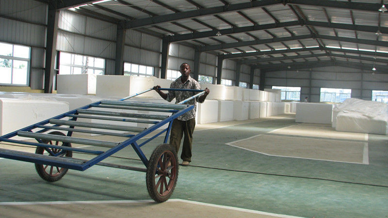 Linea di produzione per macchina a schiuma poliuretanica automatica 2500~6000 giri/min