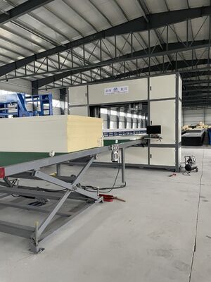 Misuratore di flusso automatico di vetro Macchina orizzontale di produzione di schiuma fino a 1300 mm di altezza
