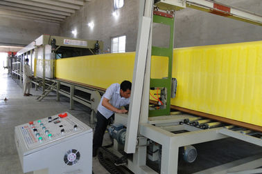 Velocità di schiumatura 2000r/min-7000r/min Macchina orizzontale per la produzione di schiuma con formule di salvataggio automatico